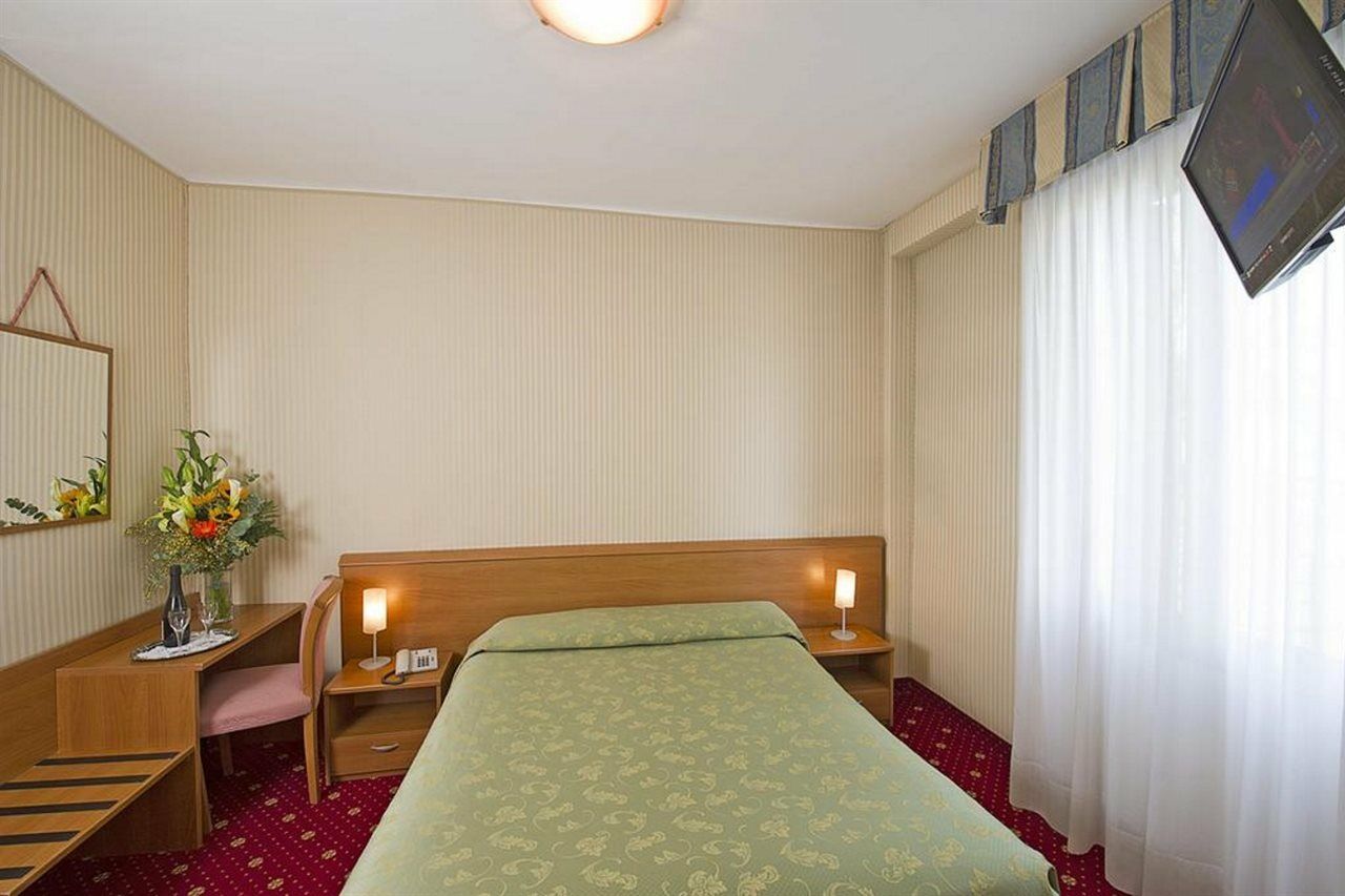 Hotel Nazionale Venedik Dış mekan fotoğraf