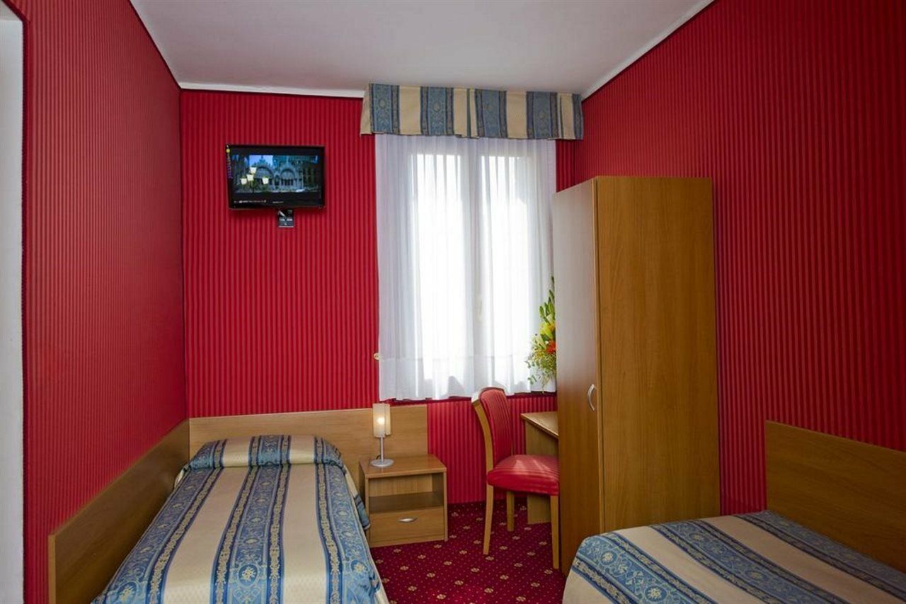 Hotel Nazionale Venedik Dış mekan fotoğraf